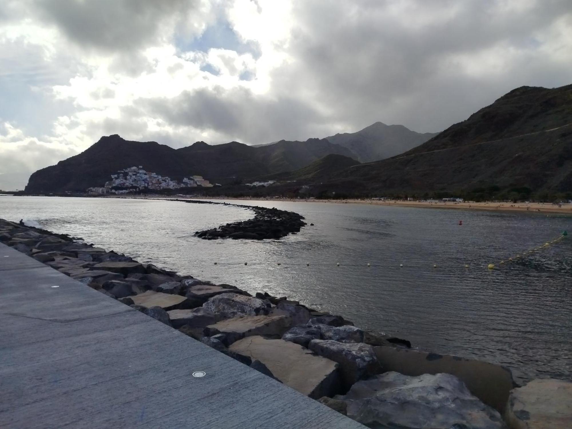 La Laguna Tur Luaran gambar